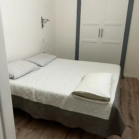 Apartament Rose Tirrenia