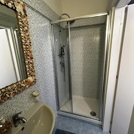 Apartament Rose Tirrenia