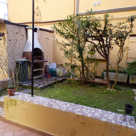Apartament Rose *
